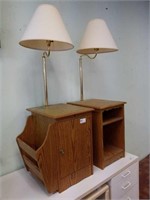 Pair of nightstands with lamps