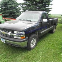 '00 Chevy 1500, gas pickup, 8ft bed
