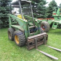 John Deere 125 skid steer, gas