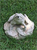Awesome Concrete Fountain Frog