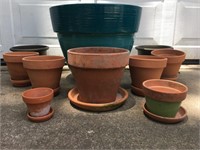 Nice Large Planter & Lots of Clays Pots