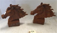 POST TOP HORSE HEADS