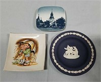 Wedgewood small plate