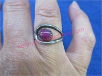 vintage silver & pink stone ring - size 7.5