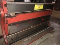 Central Machinery / 32” Sheet metal brake