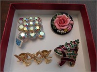 Grouping of Vintage Brooches