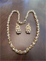 Vintage Custom Jewelry Necklace Set Faux Pearls