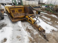 Renyolds self loading 4 yard dirt mover