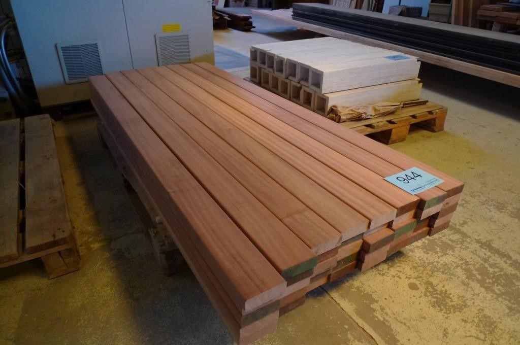 Siesta foder botanist 40 stk. 1. sortering mahogni planker | Campen Auktioner A/S