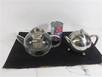 2 théières dont une Bonjour par PRC - Teapots
