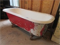 Oversize Clawfoot Bathtub