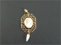 Antique 10K Gold Cameo Pendant With Seed Pearl