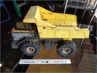 Vintage Metal Tonka Dump Truck Toy