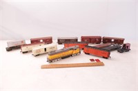 Assorted HO Scale Freight Train Engine & cars 13pc
