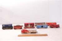 Assorted HO Scale Freight Train Engine & Cars 11pc