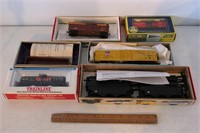 Group of HO Scale Railroad Cars