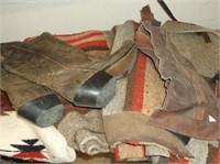 3 VINTAGE SADDLE BLANKETS, COWGIRL BOOTS