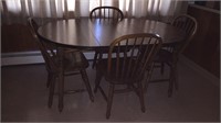 40" Round Oak Table W/ 5 Chairs