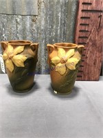 Roseville 105-7" vases, pair, chips