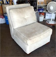 Chair; Tan; No Arm