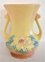 HULL POTTERY "WATER LILY" VASE