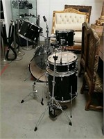 Set of drums