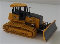 ERTL 45264 John Deere 850K Diecast Dozer, 1:50-Sce