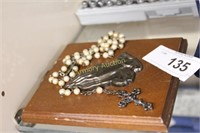 PRAYING HANDS AND ROSARY BEADS W/ CROSS