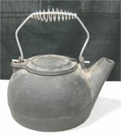 Cast Iron Tea Pot - 8.5" Diameter