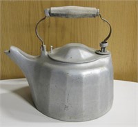 Vintage Griswold 4Qt. Aluminum Tea/Coffee Kettle