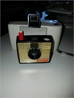 Vintage Polaroid Land Camera swinger model 20