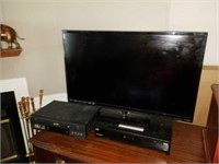 Visio flat screen HDTV and VHS player