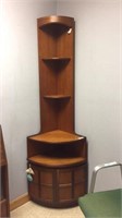 MID CENTURY NATHAN OPEN CORNER CABINET WITH