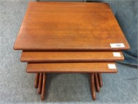 MID CENTURY NEST OF THREE OCCASIONAL TABLES