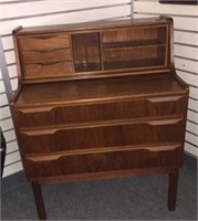 MID CENTURY FLIP TOP DESK WITH 3 DRAWERS, AND