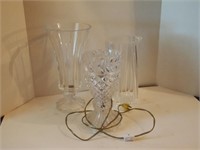 Lamp & 2 Vases