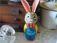 Retro Metal windup musical toy - Peter Cottontail