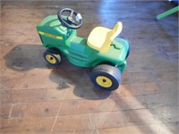 John Deere plastic ride on tractor