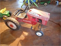 Wheel Horse pedal tractor