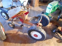 Power Pull AMF pedal tractor