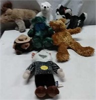 Assorted Stuffed Animals O5C