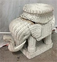 White Wicker Elephant Table Z5D