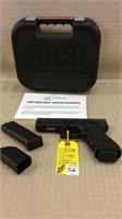 Glock Model 17 9 MM Pistol w/ Extra Clip