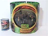 3 figurines le Seigneur des Anneaux : Pippin +