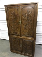 Oak entertainment armoire