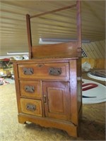 ANTIQUE WASH STAND, OAK, WITH TOWEL BAR