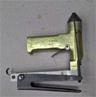 Senco Products Pneumatic Stapler