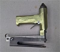 Senco Products Pneumatic Stapler