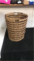 19” rope laundry basket