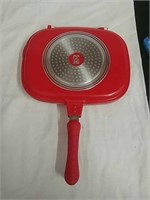 Cook's companion Versa flip pan looks unused